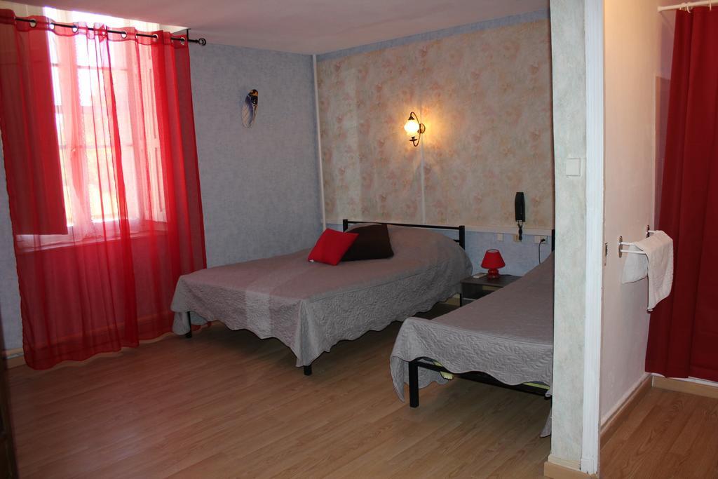Hotel Restaurant La Camargue Salin-de-Giraud Kamer foto