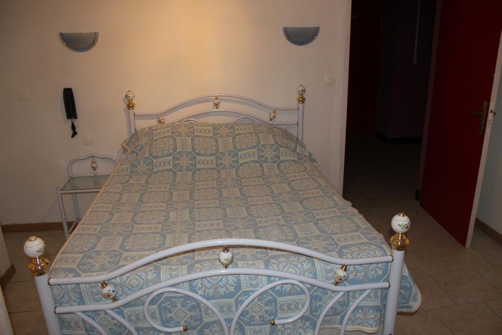 Hotel Restaurant La Camargue Salin-de-Giraud Kamer foto